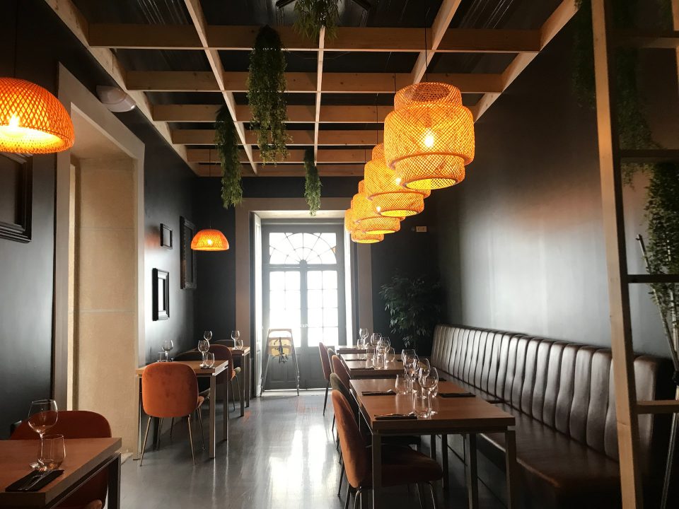 Most Affordable Restaurants For The Hush Hour  In Chicago